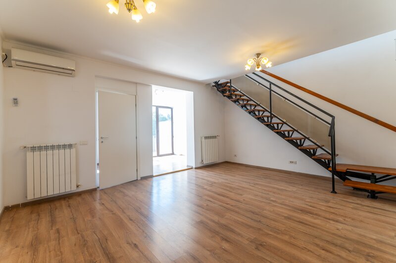 Banu Manta, penthouse pretabil birouri, disponibil pentru inchiriere!
