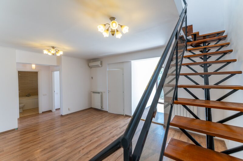 Banu Manta, penthouse pretabil birouri, disponibil pentru inchiriere!